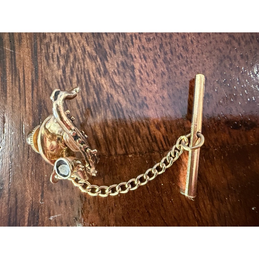 Swank Vintage Gold Tone Saxophone Tie Tack with‎ Chain Musical Instrument Pin